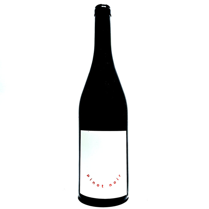 <p>Pinot Noir 2022<br>Sophie Evans</p>