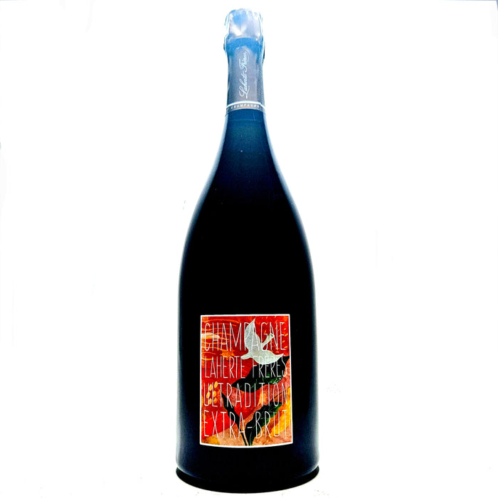 <p>Pinot Meunier / Chardonnay / Pinot Noir<br>Ultradition NV magnum<br>Laherte Frères</p>