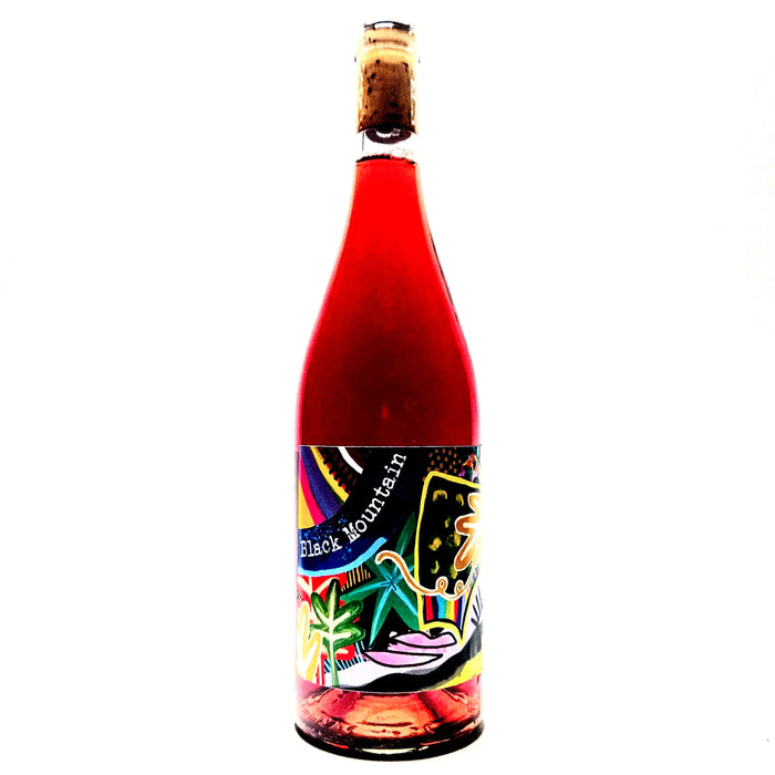 <p>Pinot Noir blend<br>Field Blend 2022<br>Black Mountain</p>